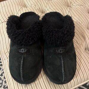 Ugg coquette slippers size 8 black